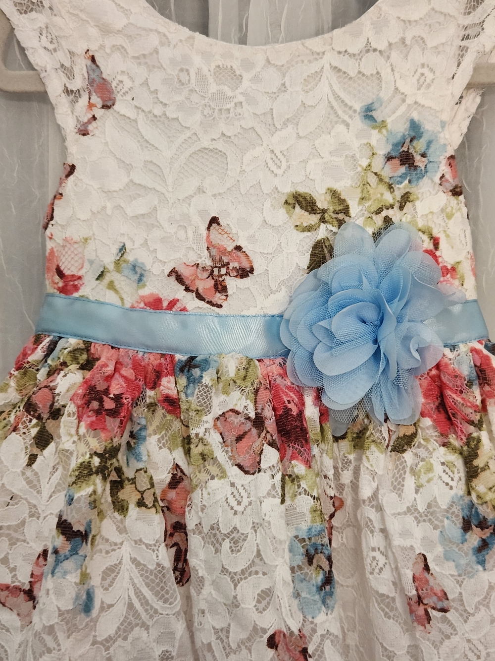 Lilt White Lace Floral Dress with Blue Sash & Flower, Size 4T, EPreLC - Picture 2 of 5